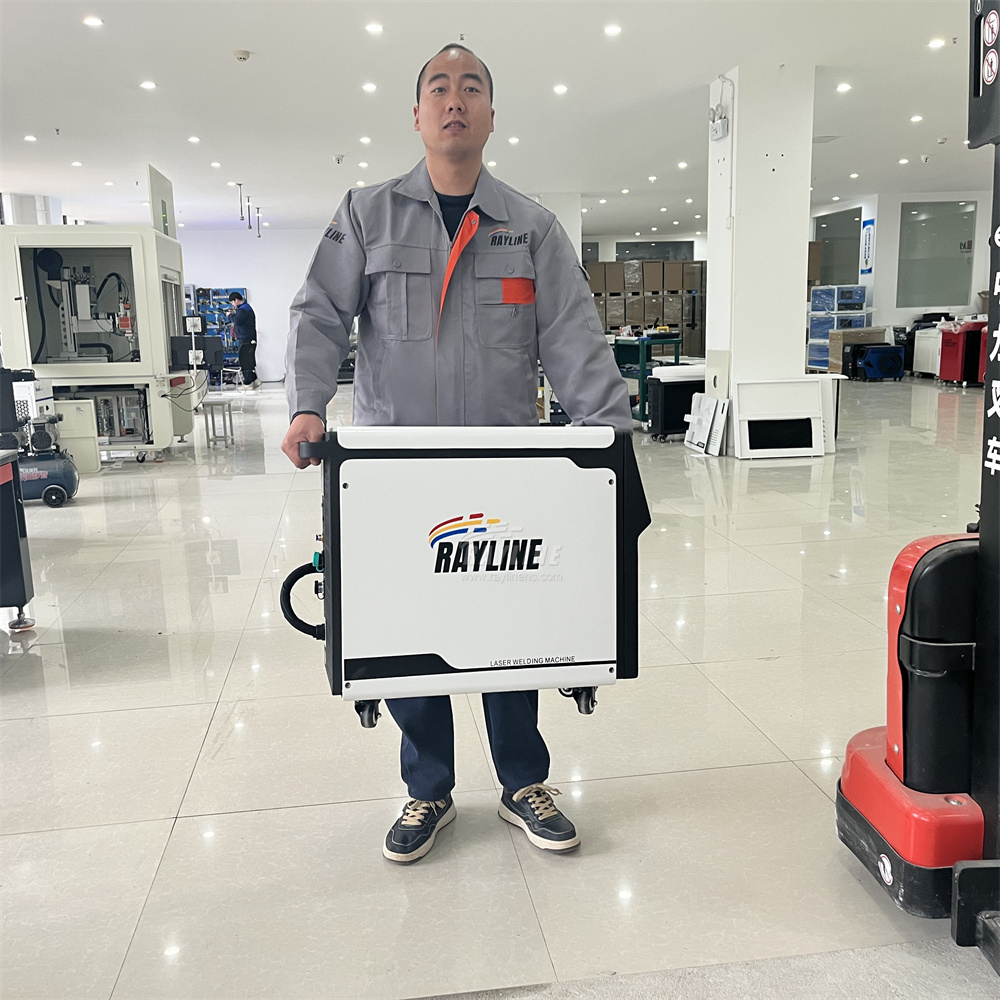 Handheld 3-in-1 1500W Fiber La - Industrial Laser Welder Constant incelemesi ve fiyatı